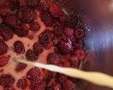 Málnás-csokis túrótorta hozzáadott cukor nélkül recept fázis 10 fotója