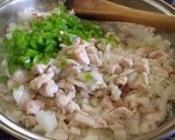 Foto del paso 1 de la receta: Empanada gallega de pollo