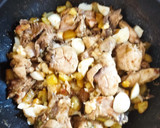 Foto del paso 7 de la receta: Pollo en pepitoria
