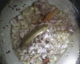 A picture of step 1 of Kathiyawadi sev tamatar ki sabji.