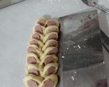 Foto langkah ke 7 dari resep Caterpillar Bread.