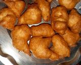 A picture of step 5 of Karnataka Special Urad Dal Bonda / Ulundu Bonda and Bonda Soup in Sambar (Dal Bonda Recipe).