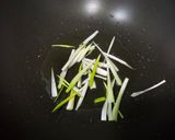 Foto del paso 2 de la receta: Tallarines con verduras al estilo chino