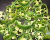صورة لخطوة 2 من وصفة عجة بالمرقاز 🥘🥘😋😋
