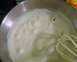Foto langkah ke 5 dari resep Puding Strawberry Cheesecake.