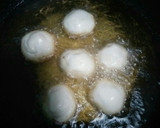 Foto langkah ke 4 dari resep Bola Bola Tepung Ketan.