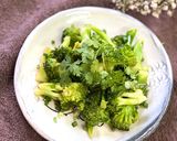 Hình bước làm 4 của món Bông Cải Xanh Xào Dầu Hào