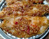 Foto langkah ke 3 dari resep Dori Panggang Saus Pedas.