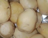 A picture of step 1 of Potato sandwich.
