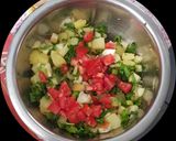 Tejfölös vegyes saláta recept fázis 3 fotója