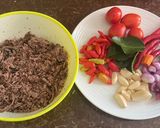 Foto langkah ke 1 dari resep Abon tuna mercon.