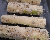 Foto del paso 5 de la receta: Calabacín crujiente al parmesano