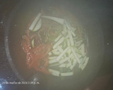Foto del paso 2 de la receta: Huevos fritos, con fideos de arroz lomo de dos colores