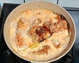 Foto langkah ke 4 dari resep Semur Ayam Pedas.
