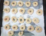 A picture of step 4 of Danish butter cookies.