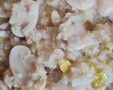 Foto del paso 4 de la receta: Quinoa 🍚 Risotto de quinua 🥣 Quinotto con champigñones 🍄