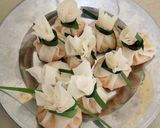 Foto langkah ke 3 dari resep Dimsum tenggiri saus nanas.