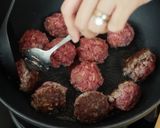 Foto langkah ke 5 dari resep Semur Bola Daging MPASI Devina Hermawan.