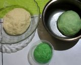 Foto langkah ke 3 dari resep Roti Kukus Sukun Sarikaya Pandan Suji.