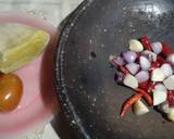 Foto langkah ke 4 dari resep Balado Ubi Jalar.