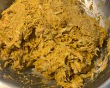 A picture of step 3 of Whole wheat lauki thalipeeth.