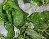 Foto del paso 1 de la receta: Salsa de albahaca y yogur casero cremoso 🌱🍶