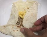 Foto langkah ke 5 dari resep Chicken Tortilla Wraps (Frozen).