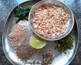 A picture of step 1 of Mandvi Batata Khichdi (Peanuts Aloo Khichdi).