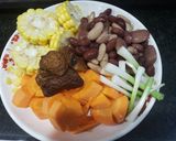 Hình bước làm 1 của món Canh sườn non thập cẩm