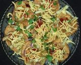পাপড়ি চাট (paapri chaat recipe in Bengali) রেসিপির ধাপ 7 ছবি
