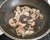 Foto del paso 3 de la receta: Escalopes de añojo con salsa de champiñones