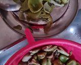 Foto del paso 2 de la receta: Habas tiernas salteadas con ajo 🫛🫒🧄🧂