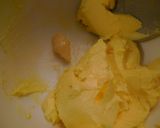 Foto langkah ke 2 dari resep Garlic Bread.