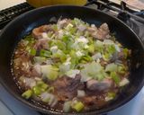 Foto langkah ke 10 dari resep Teriyaki Chicken Pizza.