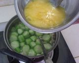 Foto langkah ke 6 dari resep Oyong Kuah Telur.