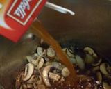 Foto langkah ke 3 dari resep Mushroom Cream Soup.