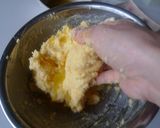 Foto langkah ke 5 dari resep Cheese Ponde - Roti bola bola keju.