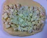 Foto langkah ke 5 dari resep Roti Tuna Cheese Mayo.