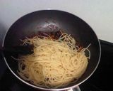 Foto langkah ke 4 dari resep Spicy Escargot Spaghetti.