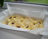 Foto langkah ke 5 dari resep Cherry Tray Bake.