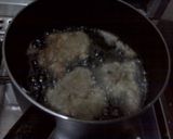 Foto langkah ke 2 dari resep Ayam Goreng Tepung Saus Asam Manis.