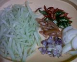 Foto langkah ke 1 dari resep OSENG LABU SIAM.