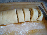Cinnamon Whirls With Apple And Raisin