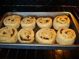 Cinnamon Whirls With Apple And Raisin