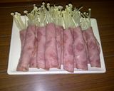 Foto langkah ke 1 dari resep JAMUR ENOKI GULUNG DAGING ASAP.