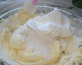 Foto langkah ke 4 dari resep Granny Smith's Sponge.