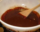 Foto langkah ke 2 dari resep Brownies Singkong Tabur Kacang.