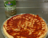 Foto langkah ke 2 dari resep Hawaiian Pizza.