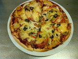Tuna Veggie Pizza