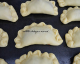 Foto langkah ke 8 dari resep Pastel Pinggiran Keriting.